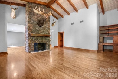 Experience one of the area's most extraordinary private estates - photo 20