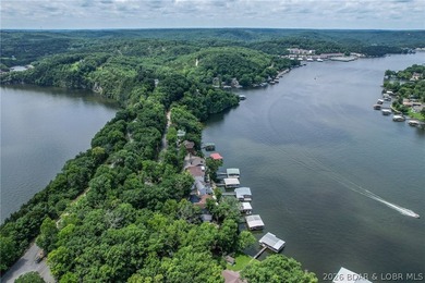 Beautifully updated lakefront home with a private dock, workshop - photo 21