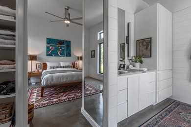 Coastal Retreat in Lamar - Mid-Century Modern Escape for - photo 24
