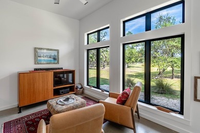 Coastal Retreat in Lamar - Mid-Century Modern Escape for - photo 30