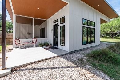 Coastal Retreat in Lamar - Mid-Century Modern Escape for - photo 39