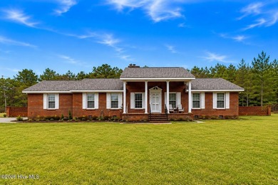Looking for privacy and quiet living? This one owner family home - photo 1