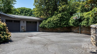Experience one of the area's most extraordinary private estates - photo 44