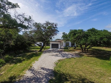 Coastal Retreat in Lamar - Mid-Century Modern Escape for - photo 47