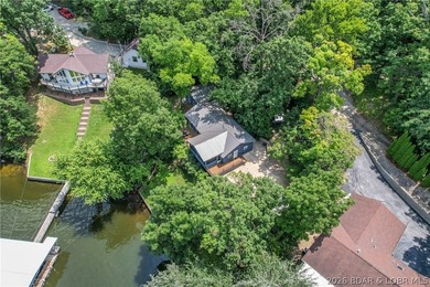 Beautifully updated lakefront home with a private dock, workshop - photo 49