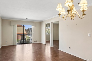UPPER CHESHIRE UNIT. OPEN FLOOR PLAN. EAT-IN KITCHEN - photo 6