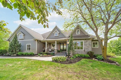 Escape to your own private sanctuary with this exceptional - photo 5