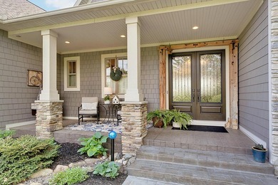 Escape to your own private sanctuary with this exceptional - photo 8