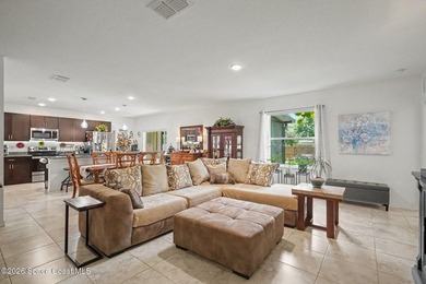 Beautifully maintained 2020-built home loaded with upgrades! - photo 10
