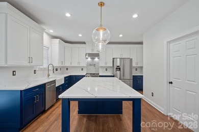 FANTASTIC home in MacAuley loaded with upgrades!!! Brand new - photo 5