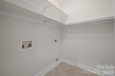 FANTASTIC home in MacAuley loaded with upgrades!!! Brand new - photo 6