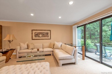 Welcome to this beautifully appointed 3-bedroom, 2.5-bath - photo 12