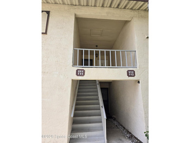 Available for both rent and sale! Super cute and spacious - photo 2