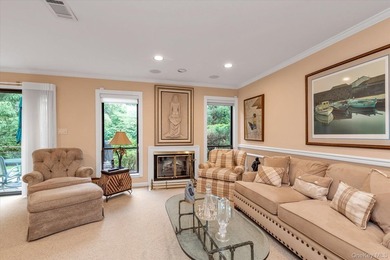 Welcome to this beautifully appointed 3-bedroom, 2.5-bath - photo 14