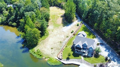 Ready for LAKEFRONT LIVING? Then wait no more! This Stunning 3.4 - photo 8