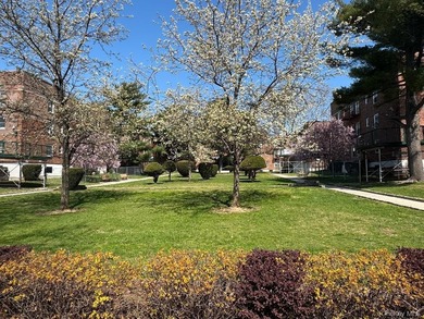 Beautiful garden apartment located in the heart of Kew Garden - photo 9