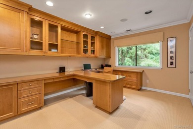 Welcome to this beautifully appointed 3-bedroom, 2.5-bath - photo 20