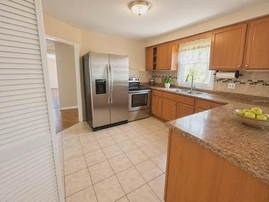 Exceptional opportunity to own an oversized double corner lot in - photo 2