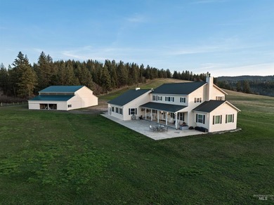 Gorgeous one-owner home set on 62 scenic acres just south of - photo 3
