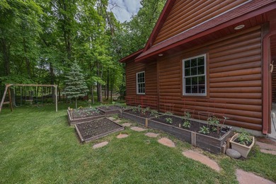 Enjoy over 6,000 acres of boating, fishing, and recreation on - photo 24