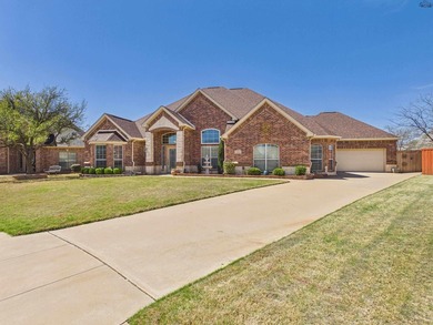 Exceptional executive home offering over 3,000 sq ft of refined - photo 3