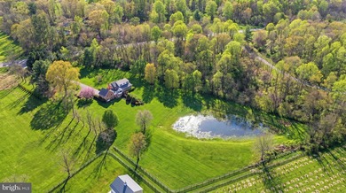 Ideally located in picturesque New Market, this exceptional - photo 3