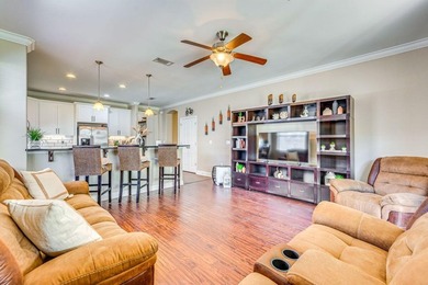 Beautiful single level home in peaceful Solimar neighborhood - photo 11