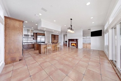 Welcome to Black Pointe, an exclusive gated private island with - photo 19