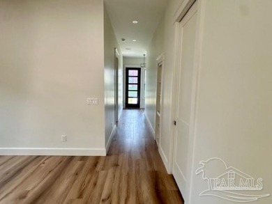 Modern upscale elegance. Live, work, play in this Unparalleled - photo 22