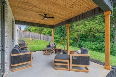 Welcome to 651 Little Turkey Lane, a beautifully appointed - photo 28
