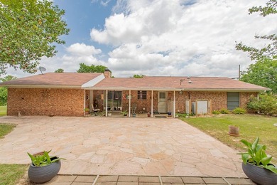 Charming traditional 3-bedroom, 2-bath home offering 1,448 - photo 33