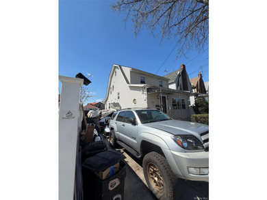 This is FULLY RENOVATED, with 2 gas meter and 3 electric meter - photo 2