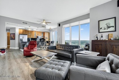 Luxury Riverfront Condominium with Stunning Views & High-End - photo 12