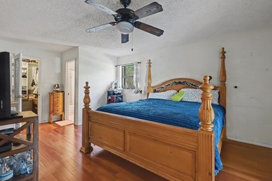 Welcome to your private lakeside retreat located in the heart of - photo 13