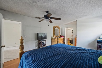 Welcome to your private lakeside retreat located in the heart of - photo 14
