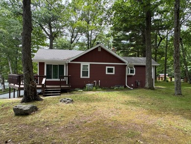 A true Northwoods gem, located on 90' of Beautiful, sandy - photo 16