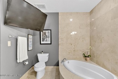 Luxury Riverfront Condominium with Stunning Views & High-End - photo 17