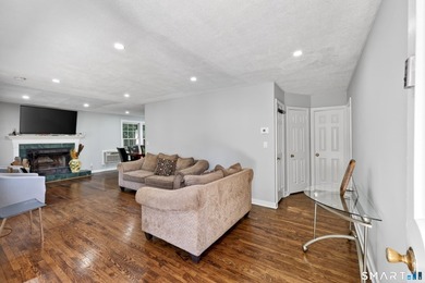 Charming and well-maintained 2-bedroom, 1-bath Cape situated on - photo 7