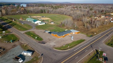 Here is your opportunity to own the legendary Big Minnow Bar and - photo 28