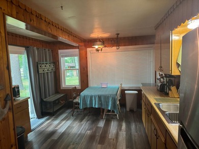 A true Northwoods gem, located on 90' of Beautiful, sandy - photo 29