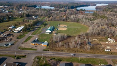Here is your opportunity to own the legendary Big Minnow Bar and - photo 29