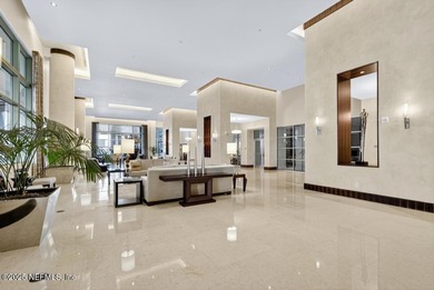 Luxury Riverfront Condominium with Stunning Views & High-End - photo 32