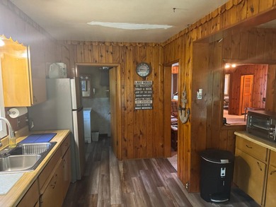 A true Northwoods gem, located on 90' of Beautiful, sandy - photo 33