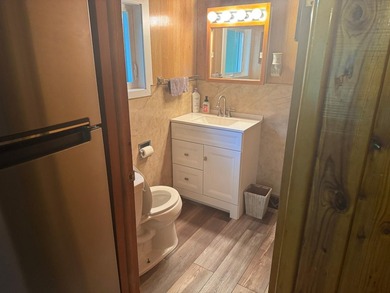 A true Northwoods gem, located on 90' of Beautiful, sandy - photo 37