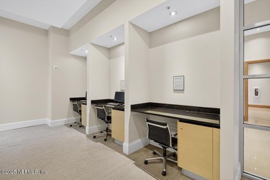 Luxury Riverfront Condominium with Stunning Views & High-End - photo 38
