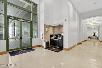 Luxury Riverfront Condominium with Stunning Views & High-End - photo 40