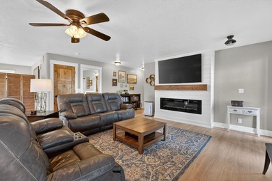 Peaceful country living with room to breathe and stunning - photo 4