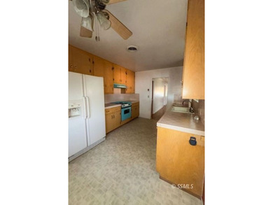 Welcome to this cozy, well-cared-for 2-bedroom, 2-bath home - photo 13