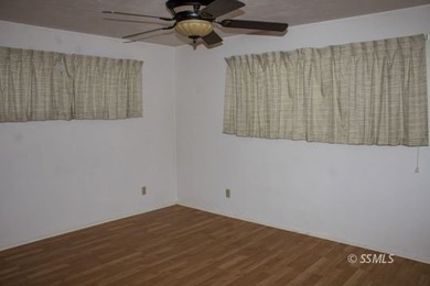 Welcome to this cozy, well-cared-for 2-bedroom, 2-bath home - photo 14