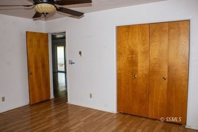 Welcome to this cozy, well-cared-for 2-bedroom, 2-bath home - photo 17